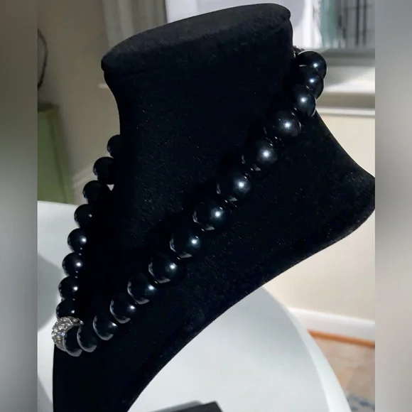 Classic Black Bead Necklace with Rhinestone Charm - Picture 6 of 7